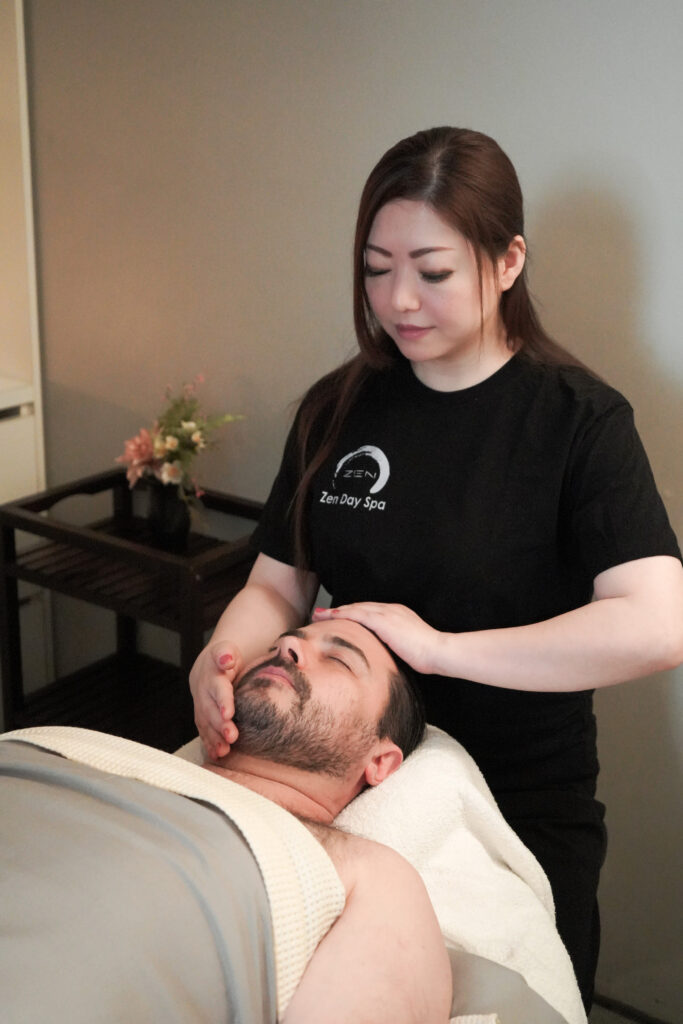 Age Smart Age-Defying Facial: prevent premature ageing