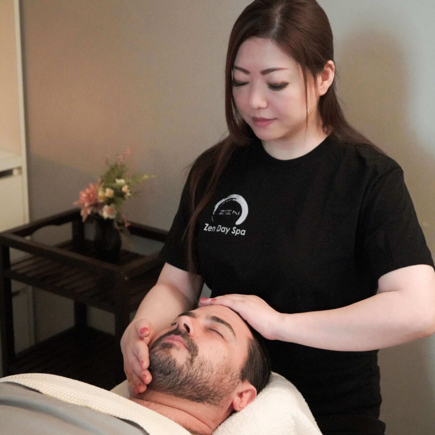 Ultra-Revitalising Facial